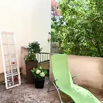 Grosse Naehe Stadtpark, 4 Schlafzimmer, Gemuetliches Wohnzimmer, Terrasse, Parkplatz エアフルト