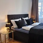 Grosse Naehe Stadtpark, 4 Schlafzimmer, Gemuetliches Wohnzimmer, Terrasse, Parkplatz エアフルト