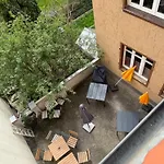 Grosse Naehe Stadtpark, 4 Schlafzimmer, Gemuetliches Wohnzimmer, Terrasse, Parkplatz Διαμέρισμα Ερφούρτη