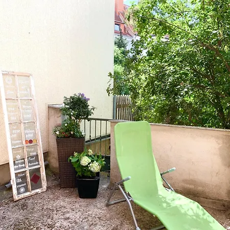 Große Nähe Stadtpark, 4 Schlafzimmer, Gemütliches Wohnzimmer, Terrasse, Parkplatz Erfurt