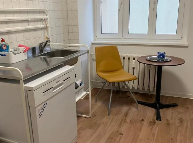 Große Nähe Stadtpark, 4 Schlafzimmer, Gemütliches Wohnzimmer, Terrasse, Parkplatz