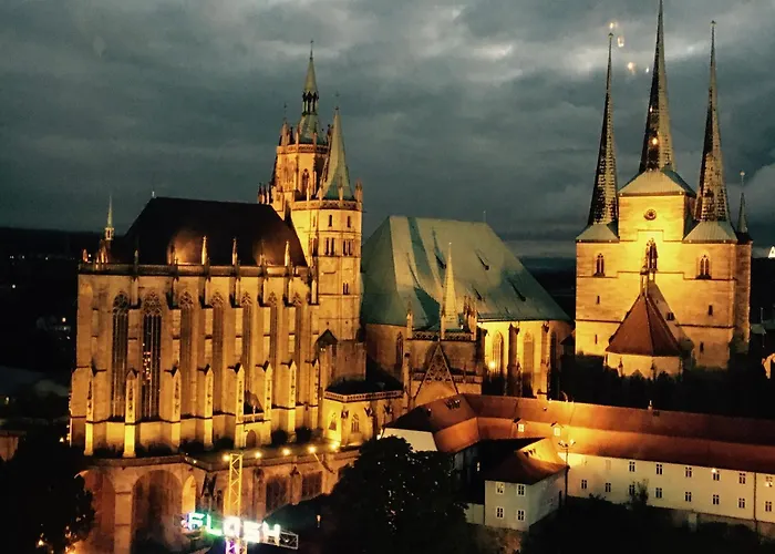 Grosse Naehe Stadtpark, 4 Schlafzimmer, Gemuetliches Wohnzimmer, Terrasse, Parkplatz Apartman